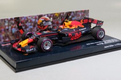 417171833_Minichamps_RedBull-Verstappen