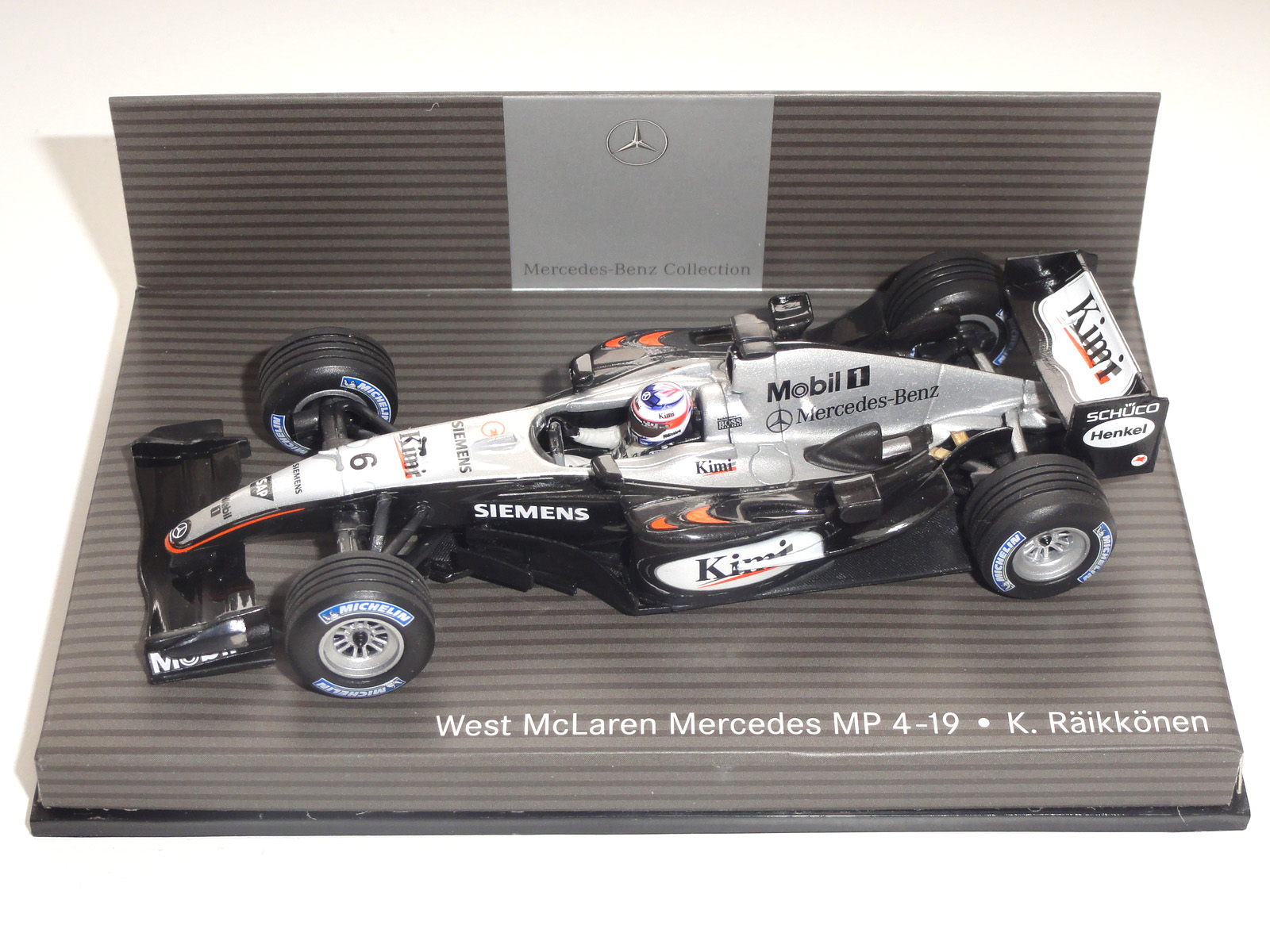 Minichamps B66962223 McLaren MP4/19
