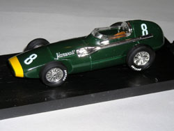 S005_Brumm_Vanwall-Moss