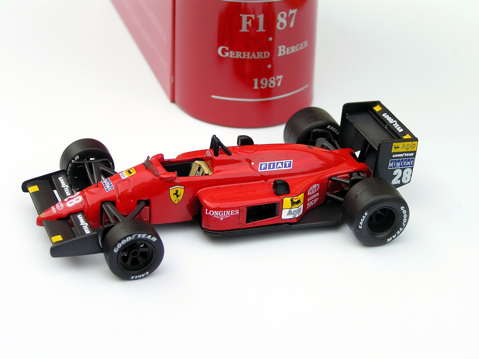 IXO SF12_87 Ferrari F187
